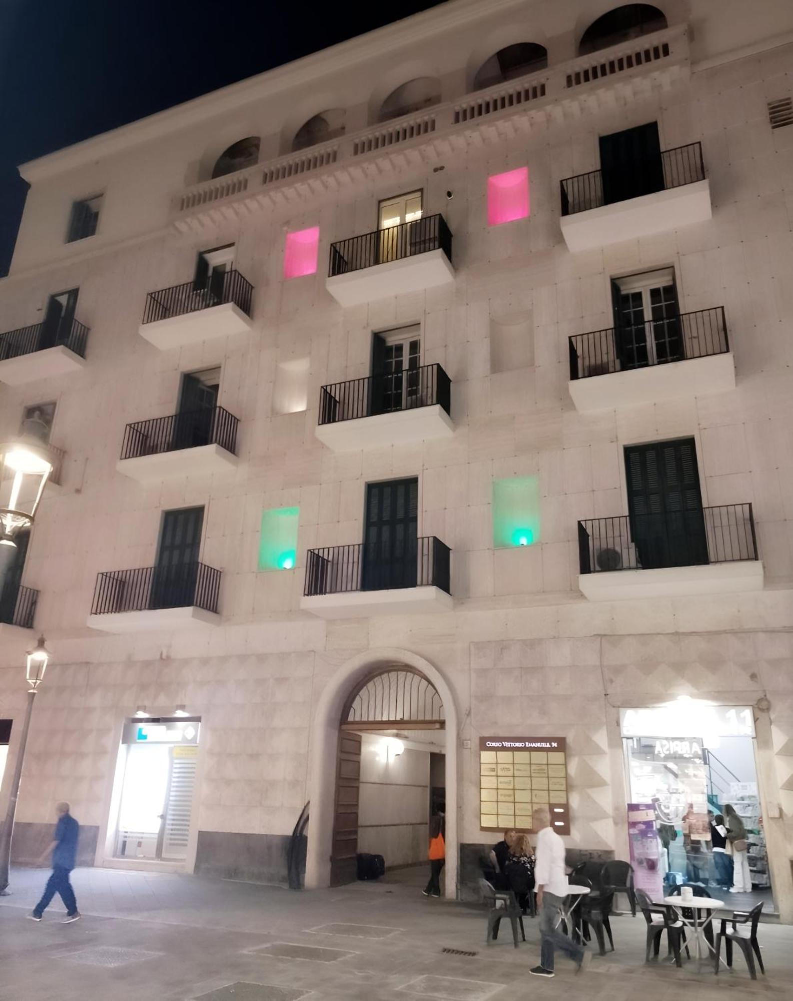 Casa Vacanza La Maison De Losyram Art Salerno Exterior photo